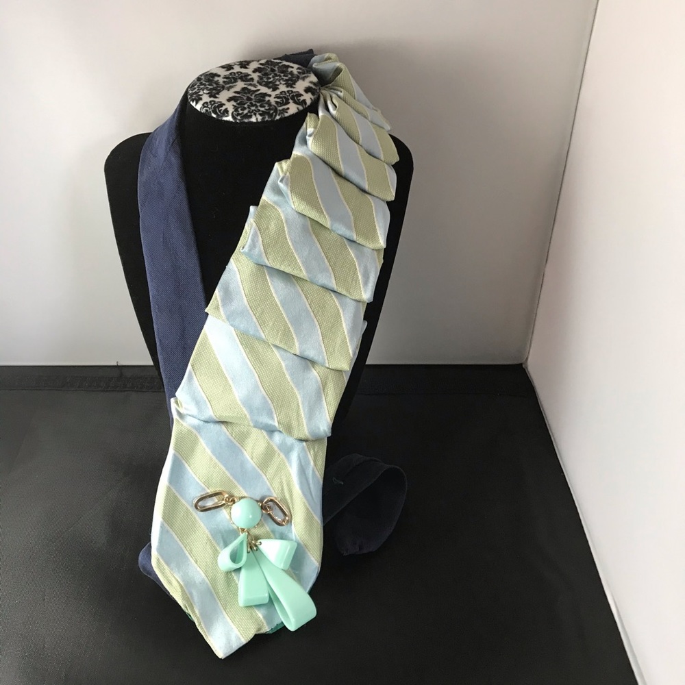 Tie